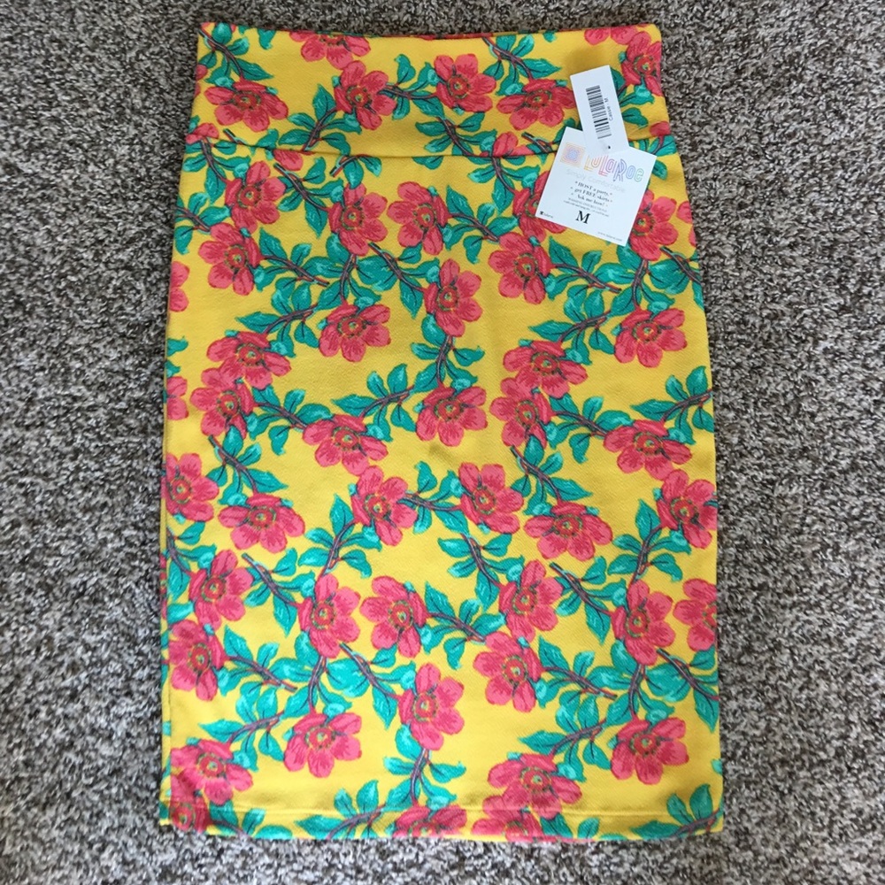 LuLaRoe Cassie